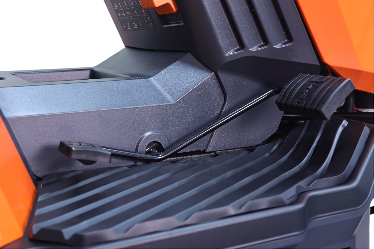 Газонокосилка бензиновая самоходная с сиденьем (райдер) ELAND   LT-4510P 