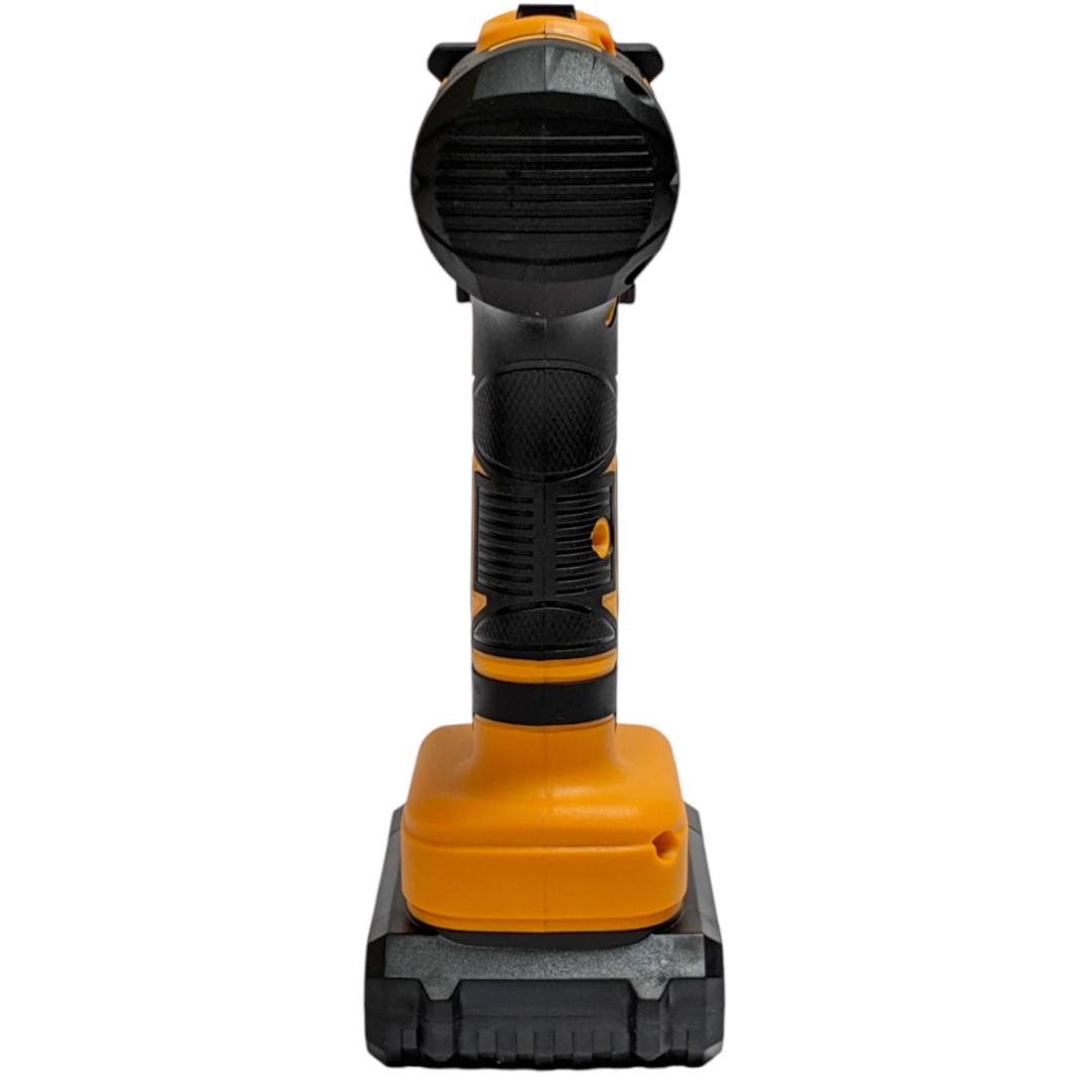 Дрель-шуруповерт аккумуляторная PARTISAN AD-18.21B + набор